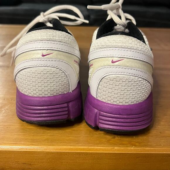 Nike Dual Fusion Women’s Running Shoes, Size 8.5 Purple White Waffle - Picture 5 of 7